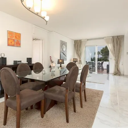 Andalucia Garden Puerto Banus With Sea Views Apartamento *
