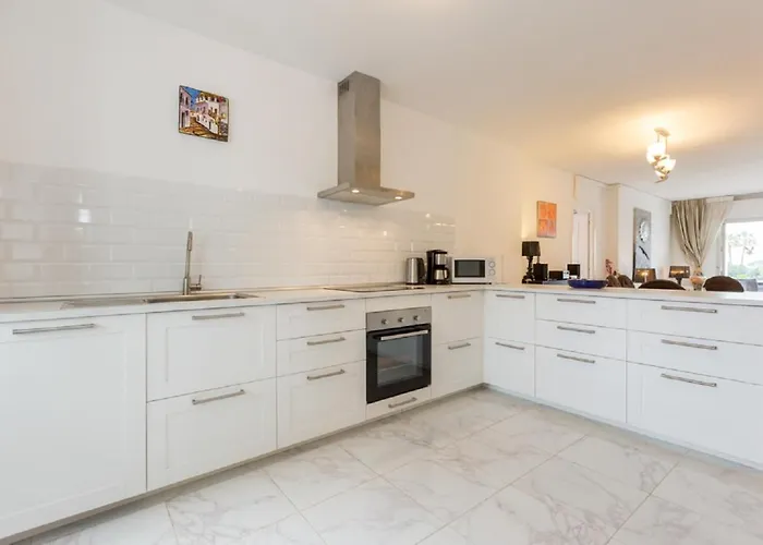 Andalucia Garden Puerto Banus With Sea Views